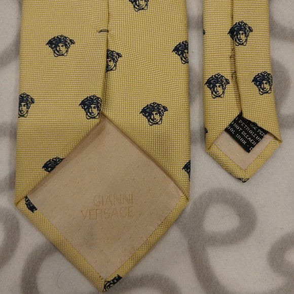 Gianni Versace Neck Tie - Picture 5 of 5